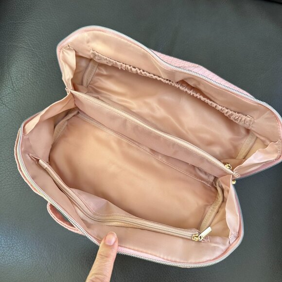 BUNDLE: MAKEUP BAG AND EYELASH BOND&SEAL - Picture 9 of 9